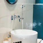 Adam's Apartmán *