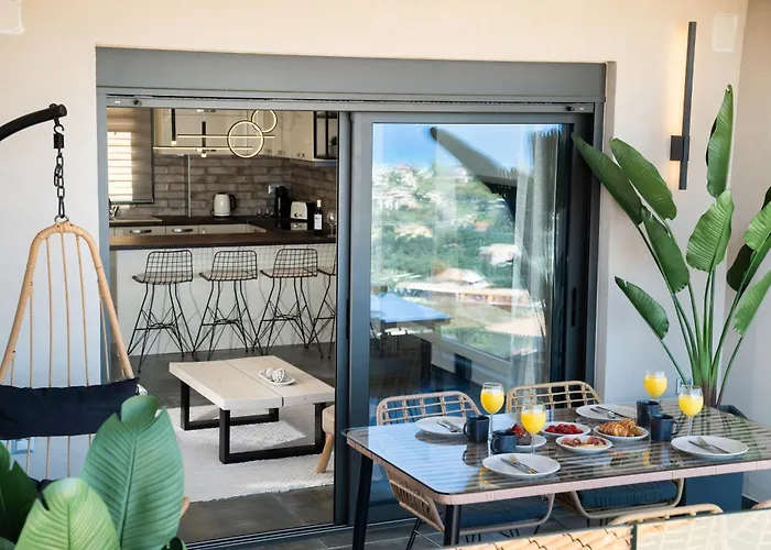 Adam's Apartment Frinion